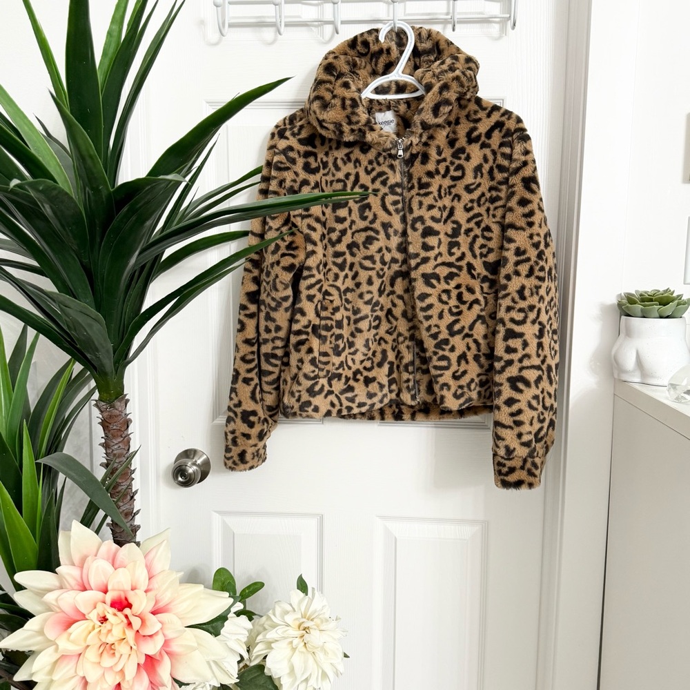 ๐ค KENSIE JEANS Leopard Print Faux Fur Hooded Jacket - Picture 3 of 8